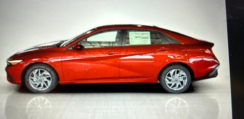 Hyundai Elantra Hybrid 2025