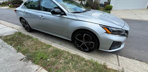 Nissan Altima 2025