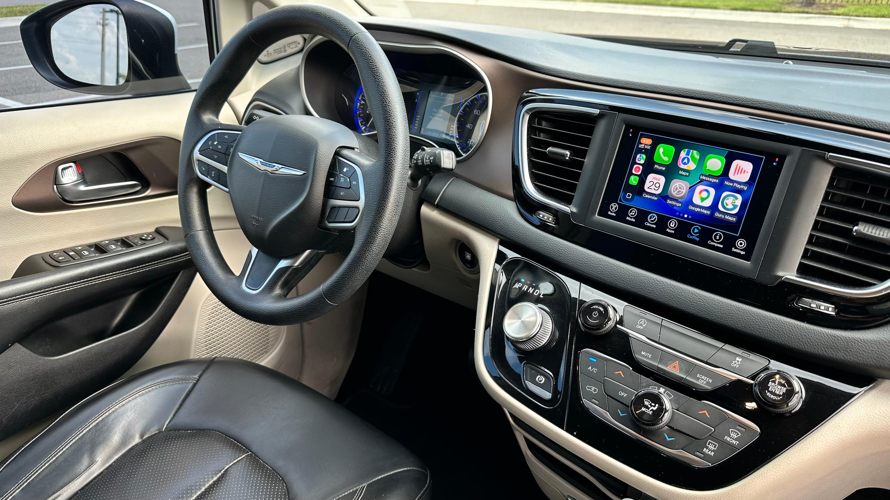 Chrysler Voyager 2020 in Jacksonville, FL