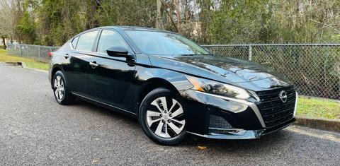 Nissan Altima 2024