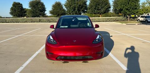 Tesla Model Y 2024