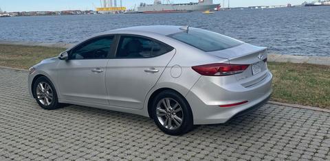 Hyundai Elantra 2017