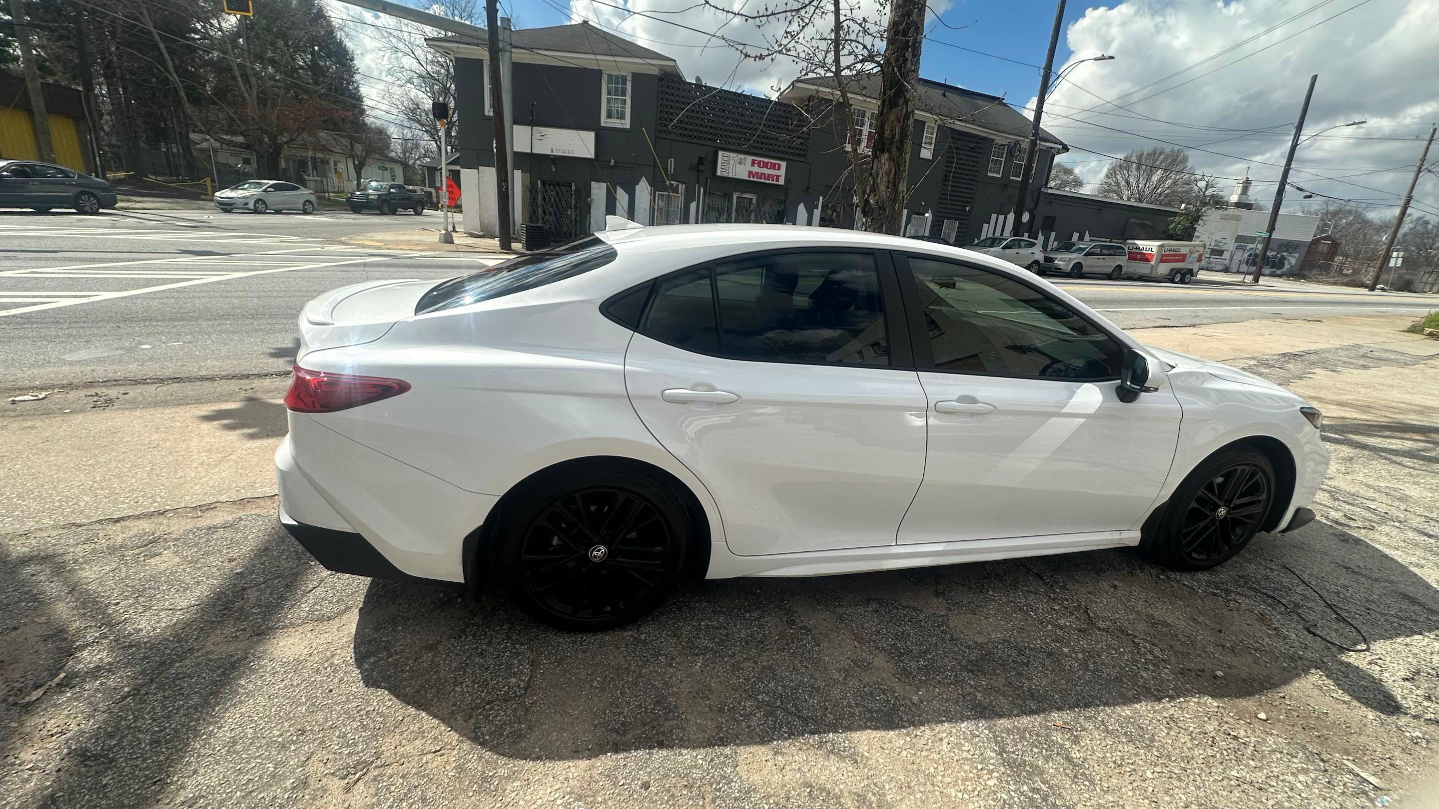 Toyota Camry Hybrid 2026 in 