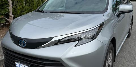 Toyota Sienna 2025