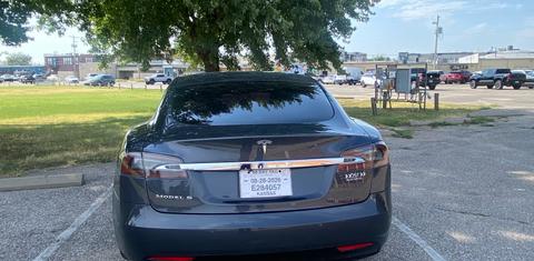 Tesla Model S 2016
