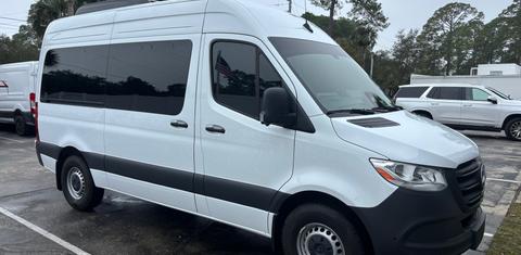 Mercedes-Benz Sprinter 2025