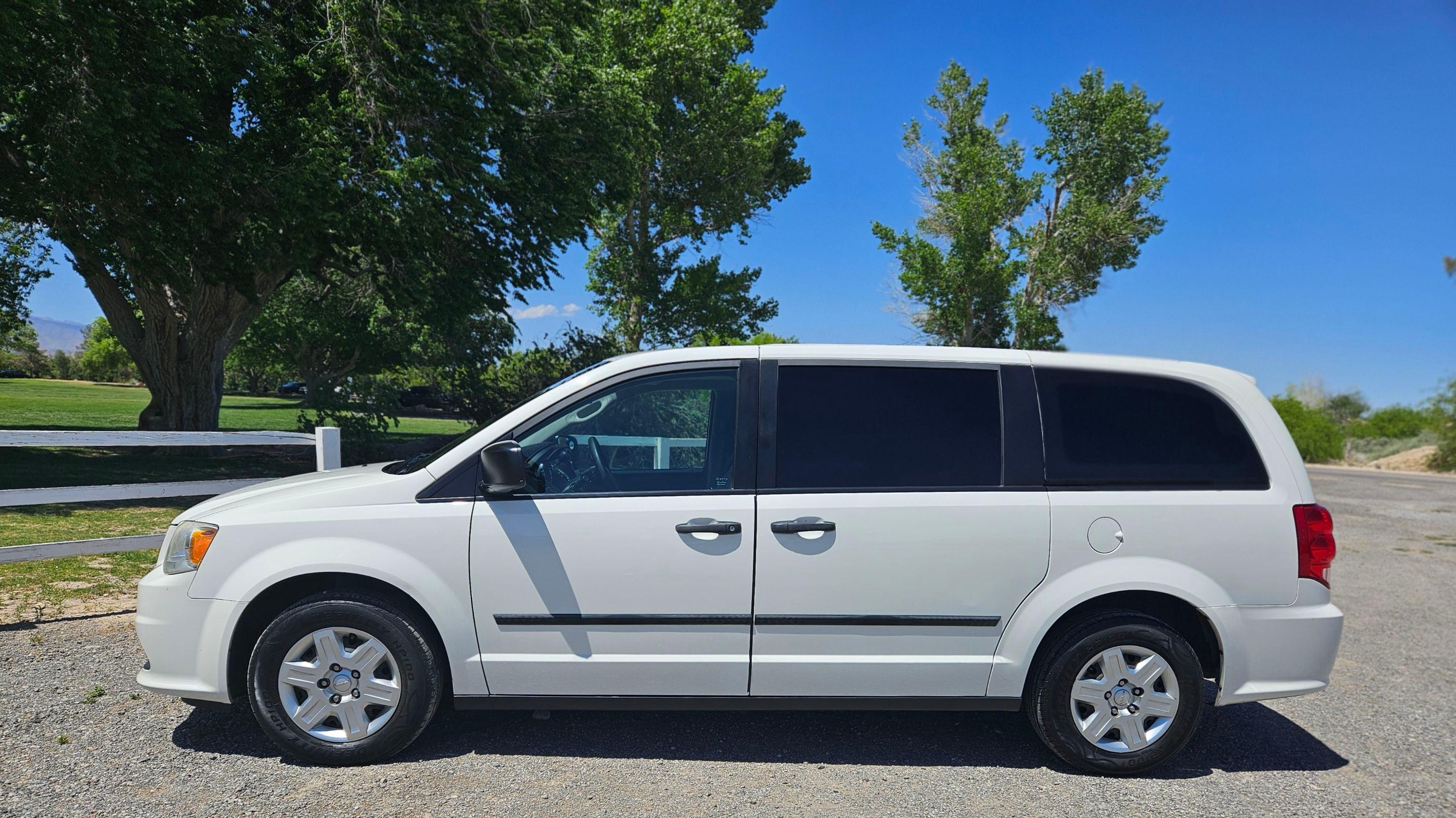 Dodge Grand Caravan 2013 in 