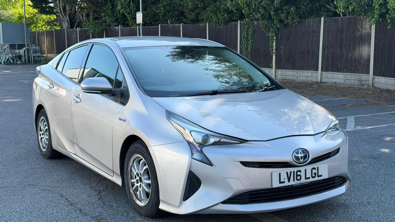 Toyota Prius 2016 in Dagenham