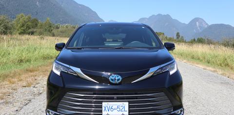 Toyota Sienna 2025