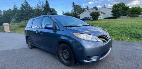 Toyota Sienna 2013