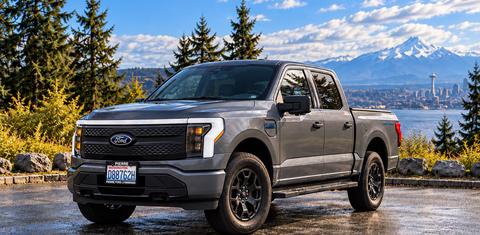 Ford F-150 Lightning 2025