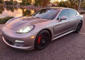 Porsche Panamera car