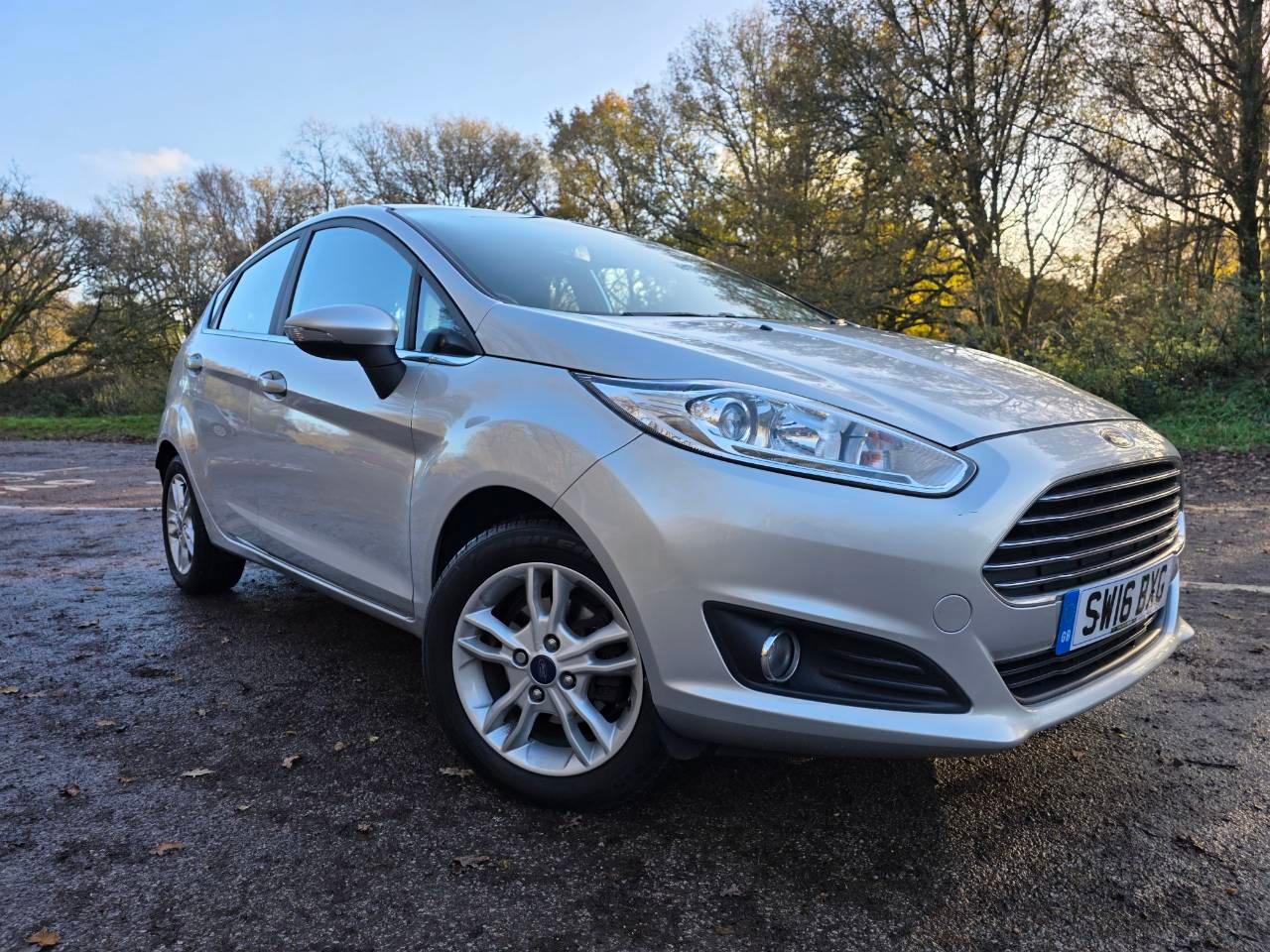 Ford Fiesta 2016 in Sipson
