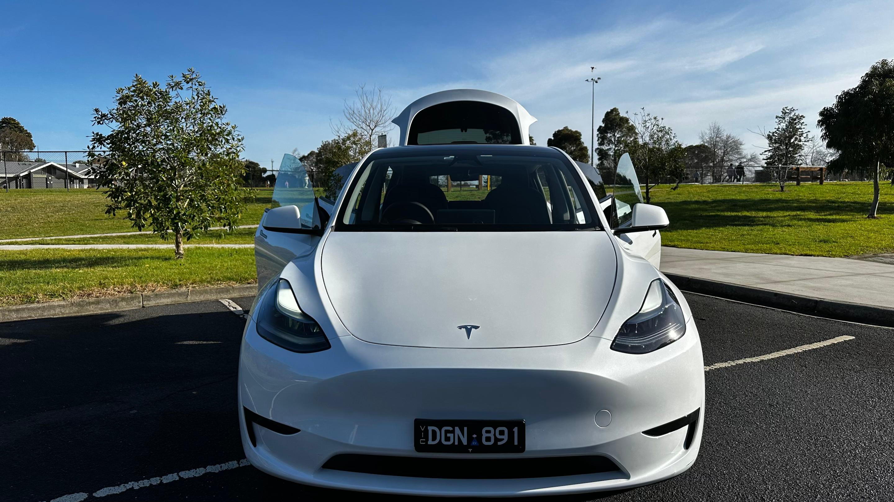 Tesla MODEL Y 2024 in Abbotsford