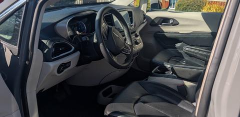 Chrysler Pacifica 2022