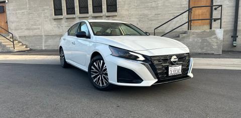 Nissan Altima 2025