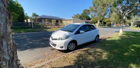 Toyota YARIS 2014