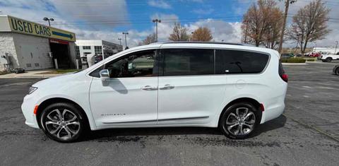 Chrysler Pacifica 2024