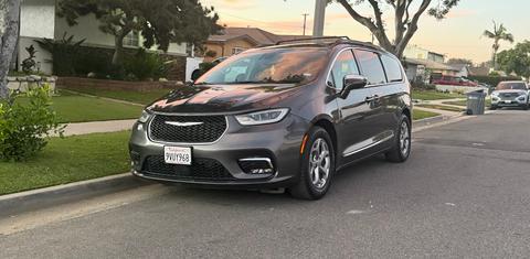 Chrysler Pacifica 2022
