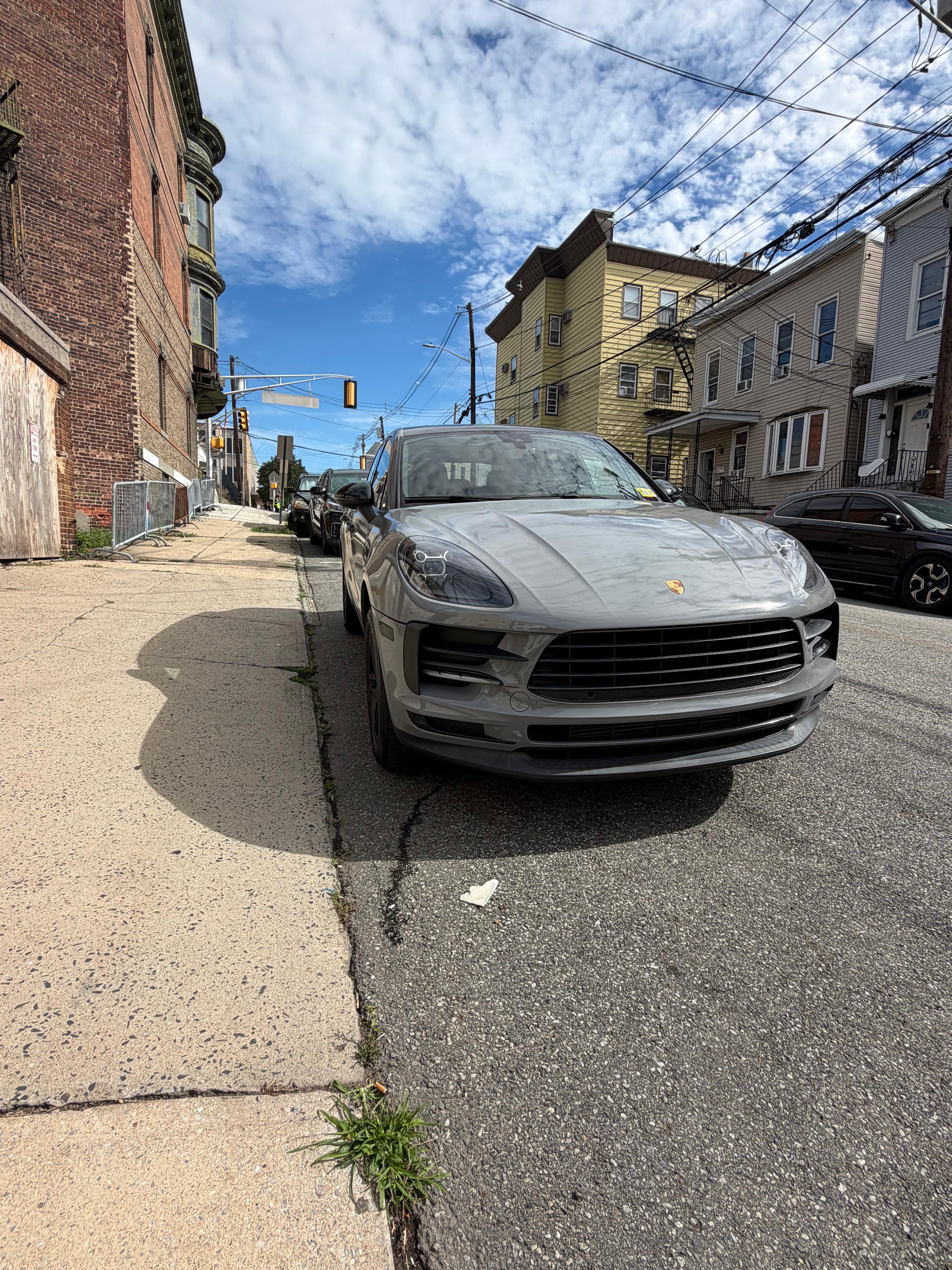 Porsche Macan 2021 in North Bergen, NJ