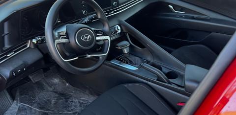 Hyundai Elantra 2022
