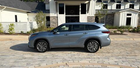 Toyota Highlander 2021