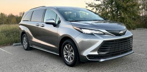 Toyota Sienna 2026
