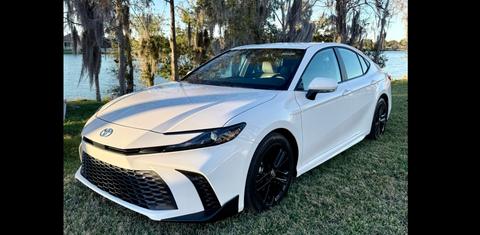 Toyota Camry Hybrid 2026