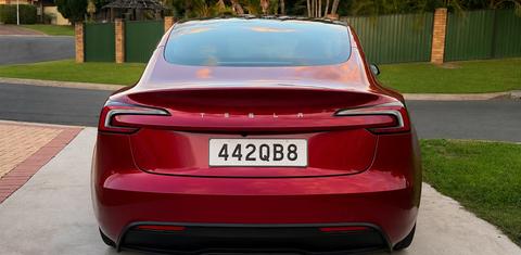 Tesla MODEL 3 2024