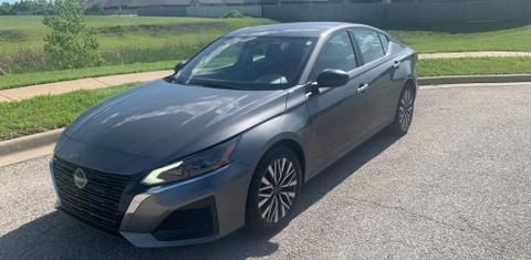 Nissan Altima 2024