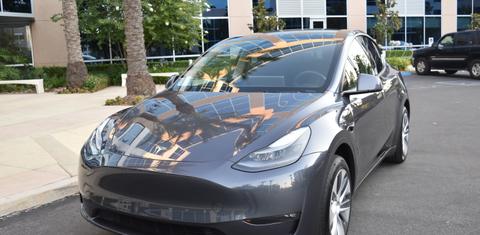 Tesla Model Y 2023
