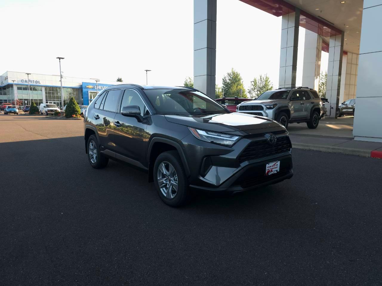 Toyota RAV4 Hybrid 2025 in Coburg, OR