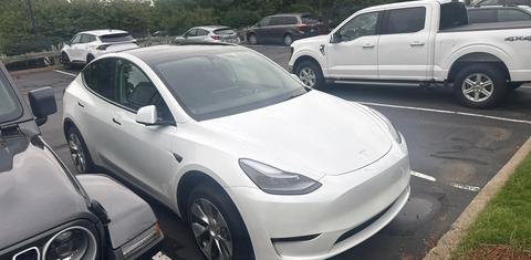 Tesla Model Y 2023