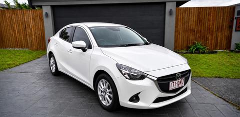 Mazda MAZDA2 2017