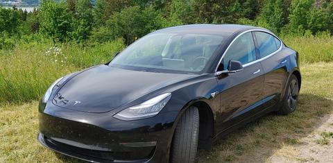 Tesla Model 3 2020