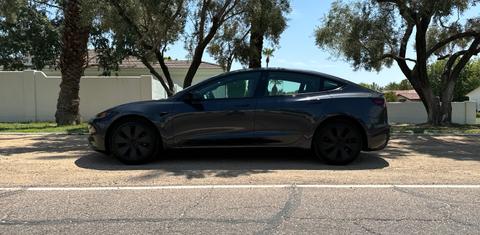 Tesla Model 3 2024