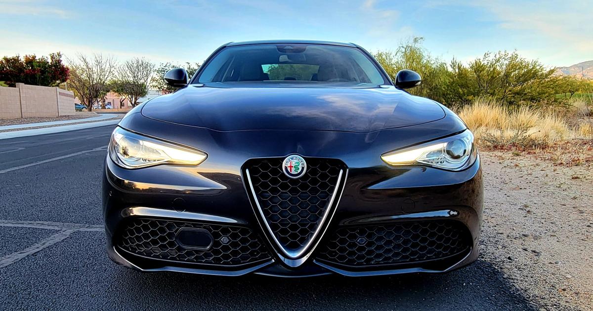 Alfa Romeo Giulia 2017 rental in Tucson, AZ by Carlos P. Turo