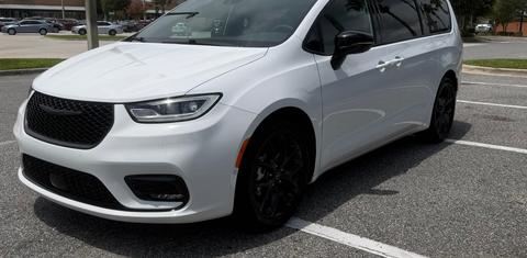 Chrysler Pacifica 2025