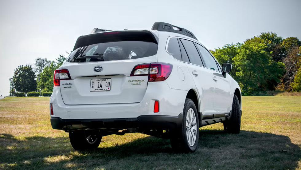 Subaru Outback 2015 in Visalia, CA