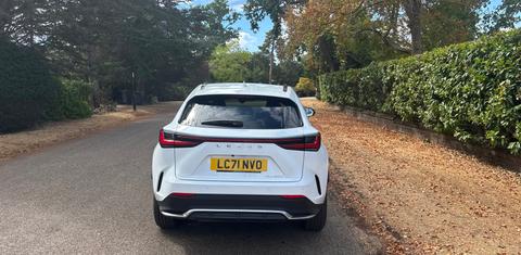 Lexus NX450h+ 2022