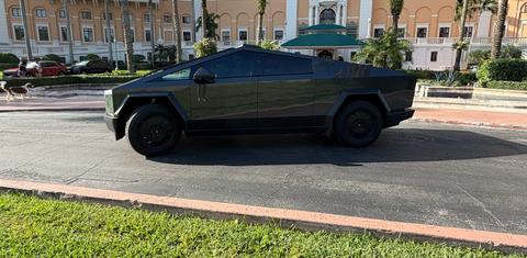 Tesla Cybertruck 2024