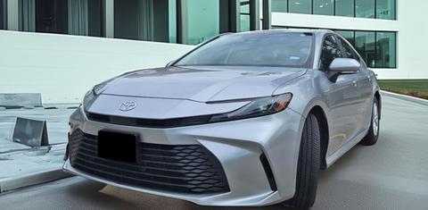 Toyota Camry Hybrid 2025