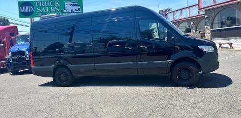 Mercedes-Benz Sprinter 2024