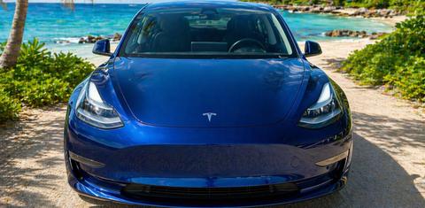 Tesla Model 3 2022