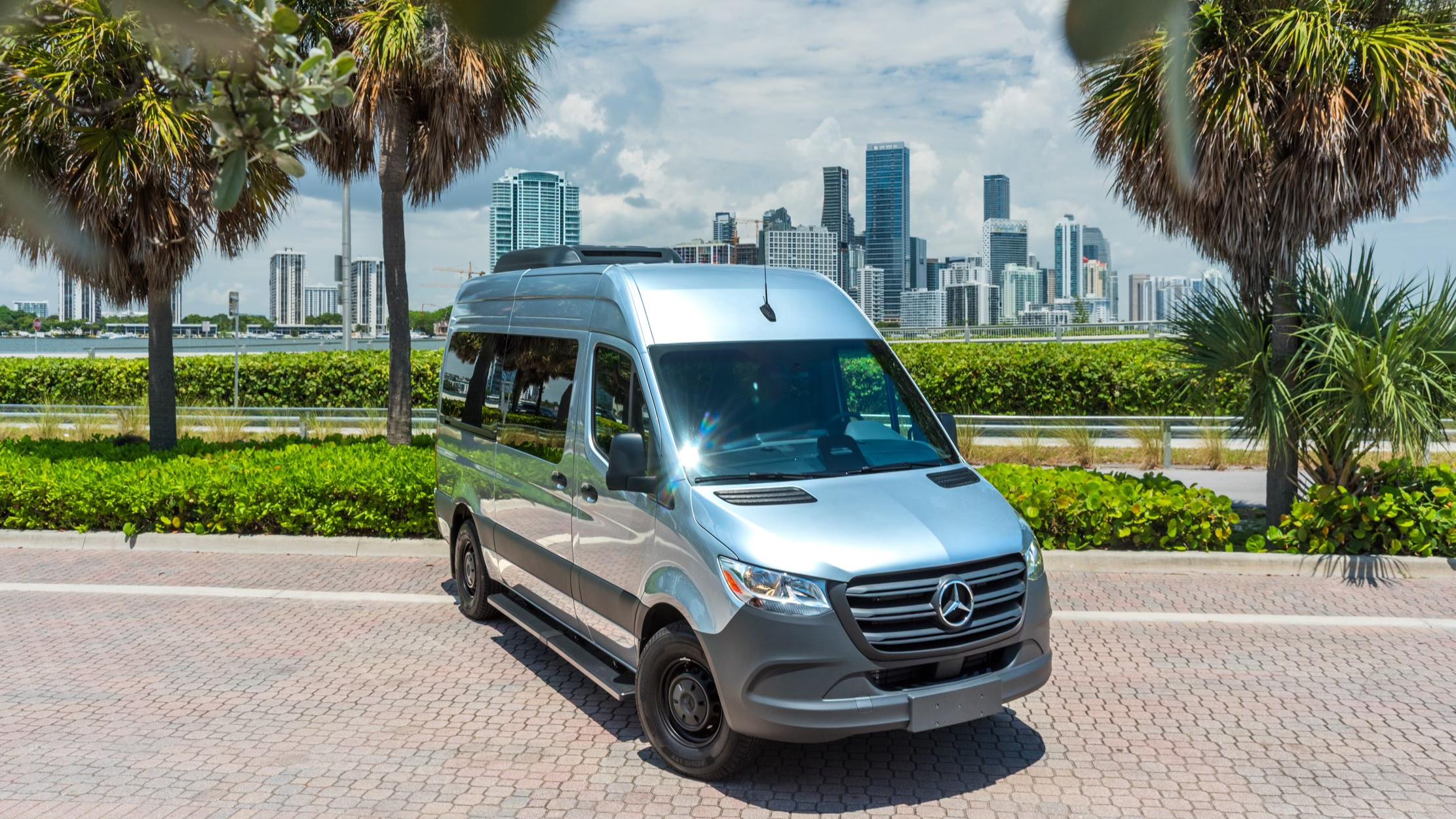 Mercedes-Benz Sprinter 2025 in Miami, FL