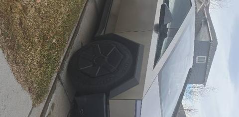 Tesla Cybertruck 2024