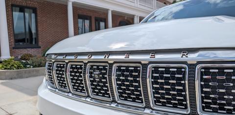 Jeep Grand Wagoneer 2023