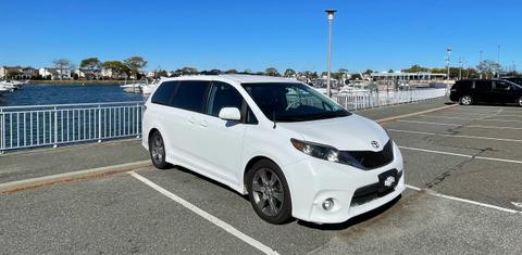 Toyota Sienna 2012