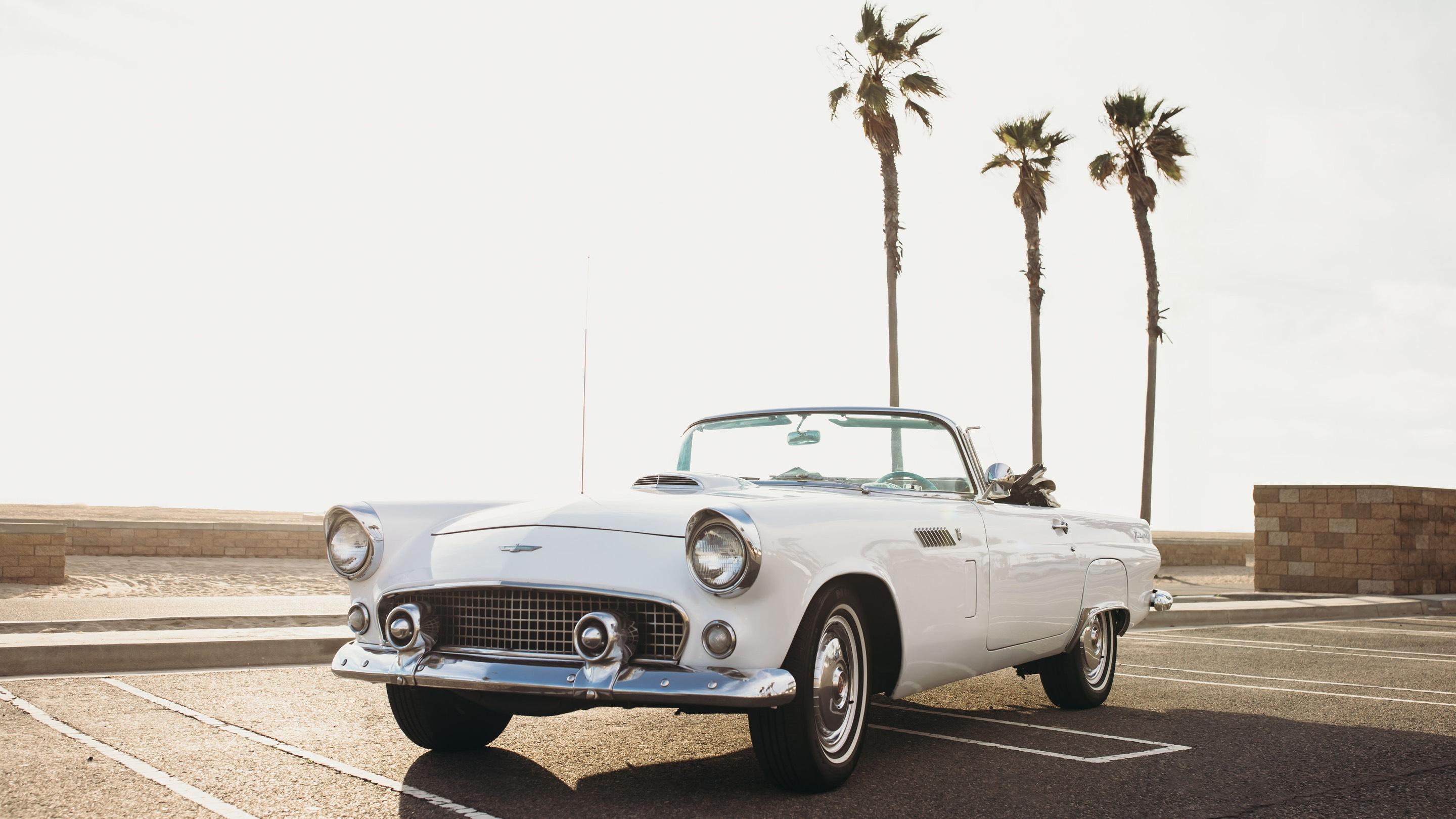 Ford Thunderbird 1957 in Huntington Beach, CA