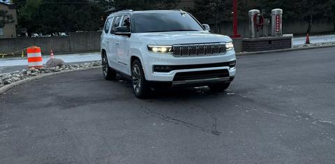 Jeep Grand Wagoneer 2024